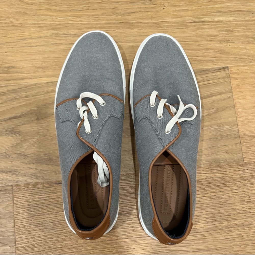 Men’s Tommy Hilfiger shoe